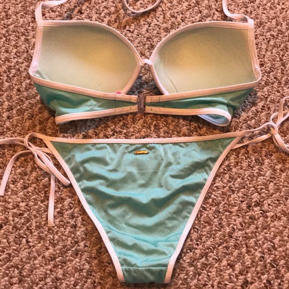 Victoria's Secret Sexy Contrast Piping bikini - Picture 3 of 5